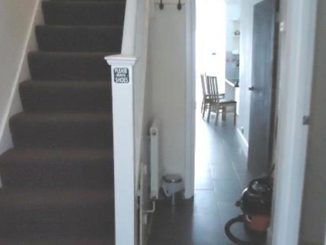 Church Lane, London NW9 7 bed house share to rent £650 pcm £150 pw