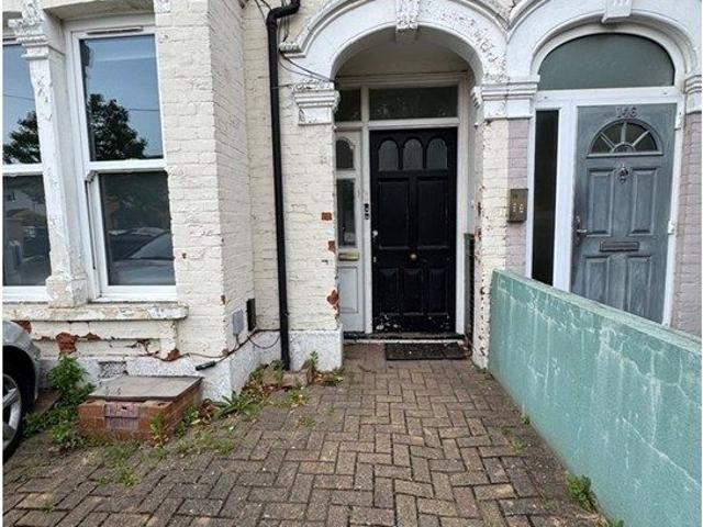Church Lane, London SW17, 3 bed flat to rent, £2,900 pcm | PrimeLocation