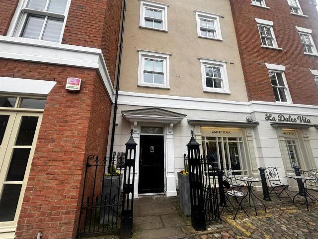 Church Lane, Nantwich CW5 2 bed flat to rent £1,150 pcm £265 pw