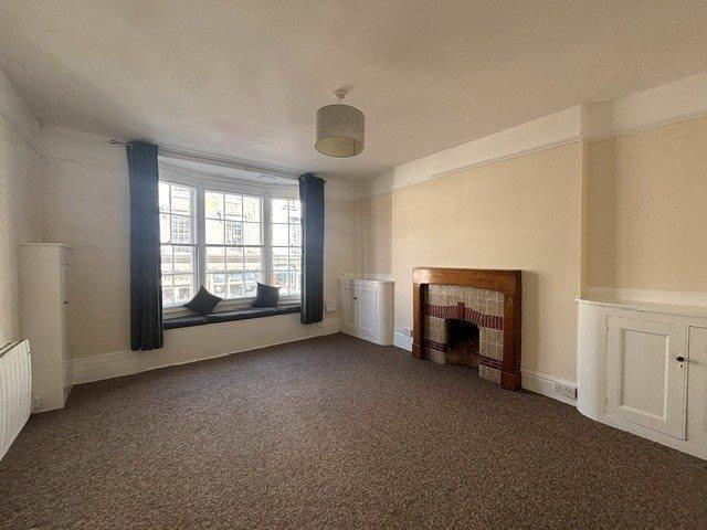 Church Lane, Ryde 2 bed flat to rent £825 pcm £190 pw