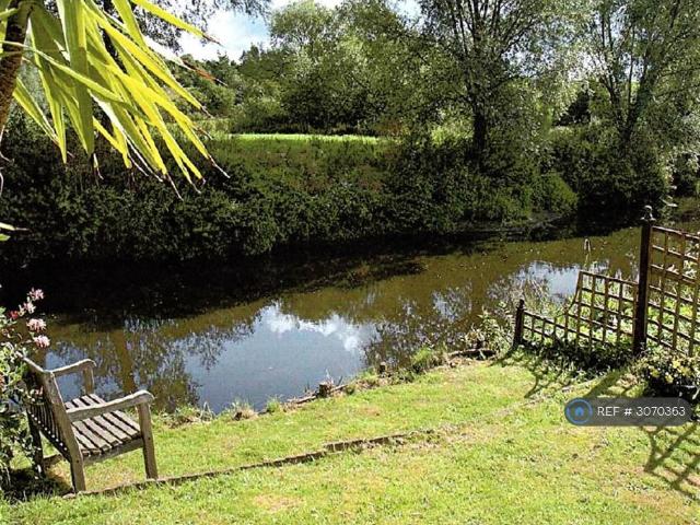 Church Minshull, Nantwich, CW5 2 bed terraced house to rent £995 pcm £230 pw