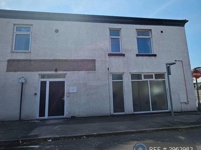 Church St, Leigh, WN7 2 bed flat to rent £850 pcm £196 pw