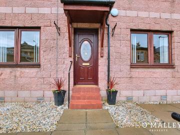 Church Street, Alloa FK10, 2 bed flat to rent, £800 pcm | PrimeLocation