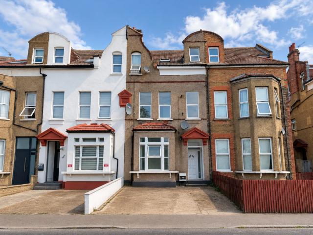Church Street, Edmonton, N9 2 bed flat to rent £1,600 pcm £369 pw
