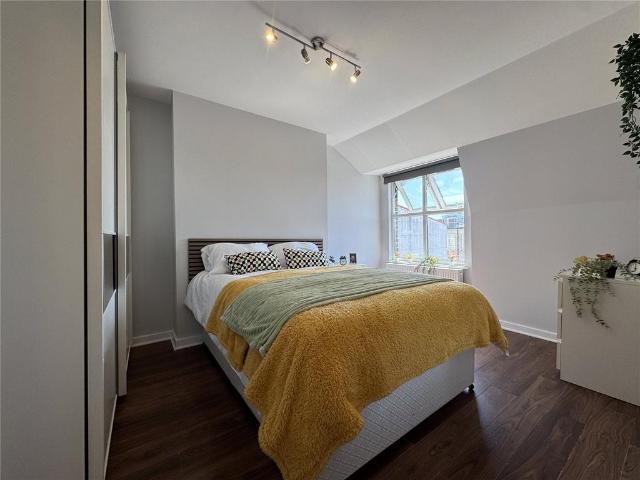 Church Street, Enfield, EN2 1 bed apartment to rent £1,399 pcm £323 pw