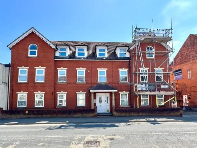 Church Street, Highbridge TA9, 2 bed flat to rent, £850 pcm | PrimeLocation