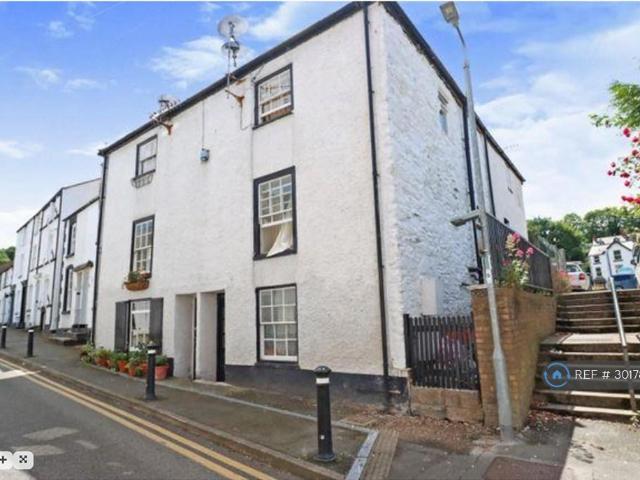 Church Street, Llangollen, LL20 2 bed terraced house to rent £950 pcm £219 pw