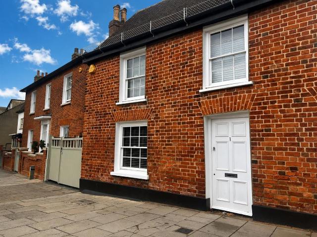 Church Street, Rayleigh SS6, 2 bed property to rent, £1,450 pcm | PrimeLocation