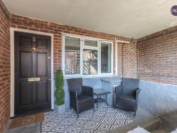 Church Street, Rickmansworth, Hertfordshire WD3, 1 bed maisonette to rent, £1,350 pcm | PrimeLocation