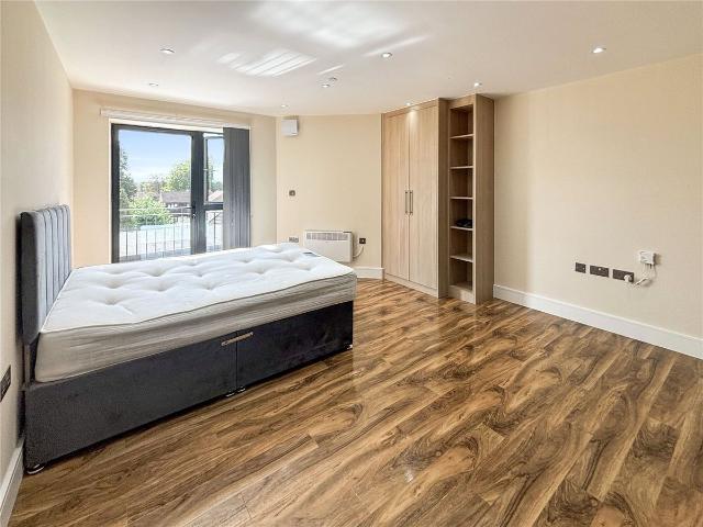 Church Street, Slough, Berkshire SL1, 1 bed flat to rent, £1,050 pcm | PrimeLocation