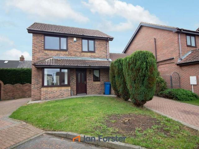 Church Park, Wheatley Hill, Durham 3 bed detached house to rent £850 pcm £196 pw