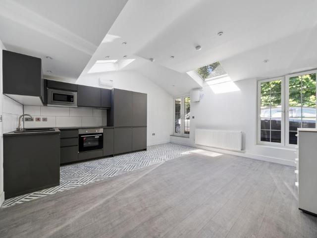 Church Road, Tunbridge Wells, TN1 1 bed flat to rent £1,250 pcm £288 pw