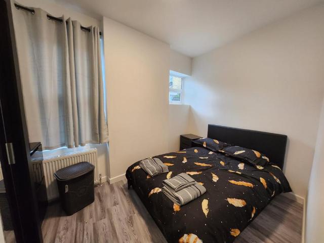 Church Road, Acton W3 1 bed flat to rent £1,800 pcm £415 pw
