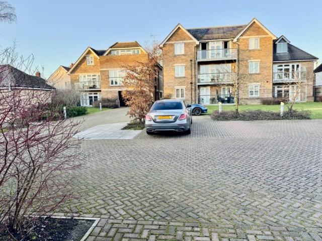 Church Road, Addlestone KT15, 2 bed flat to rent, £1,600 pcm | PrimeLocation