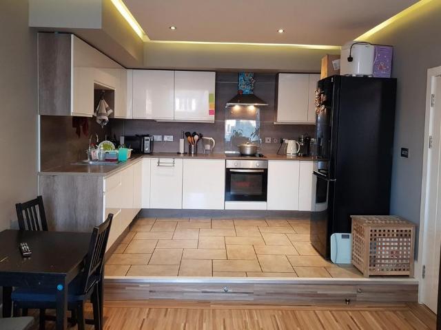 Church Road, Ashford TW15 1 bed flat to rent £1,200 pcm £277 pw