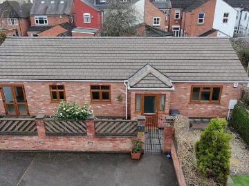 Church Road, Aylestone LE2, 3 bed detached bungalow to rent, £1,300 pcm | PrimeLocation