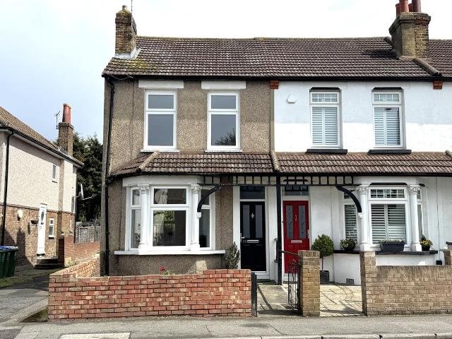 Church Road, Bexleyheath DA7, 2 bed end terrace house to rent, £1,650 pcm | PrimeLocation