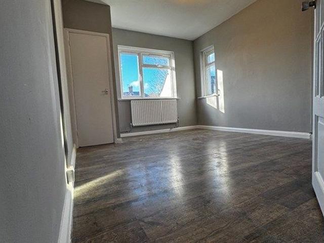 Church Road, Croydon CR0, 3 bed flat to rent, £1,850 pcm | PrimeLocation