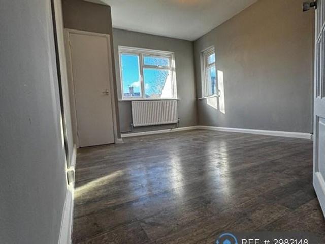 Church Road, Croydon, CR0 3 bed flat to rent £1,850 pcm £427 pw