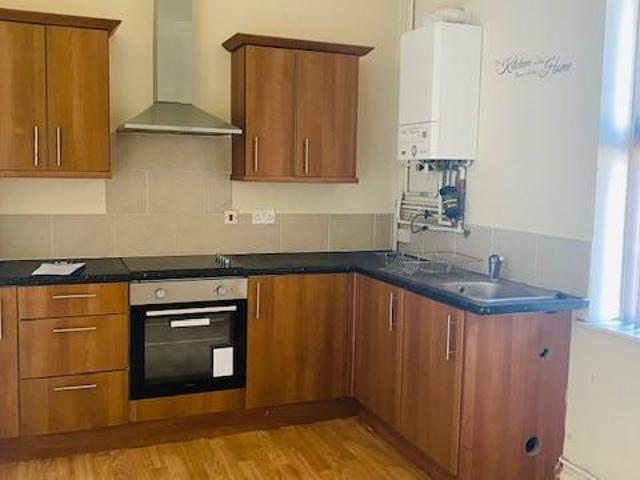 Church Road, Edlington, Doncaster. 2 bed house to rent £775 pcm £179 pw