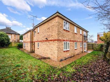 Church Road, Epsom, Surrey KT17, 2 bed flat to rent, £1,800 pcm | PrimeLocation