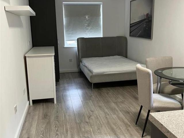 Church Road, Hendon, London NW4, Studio to rent, £1,100 pcm | PrimeLocation