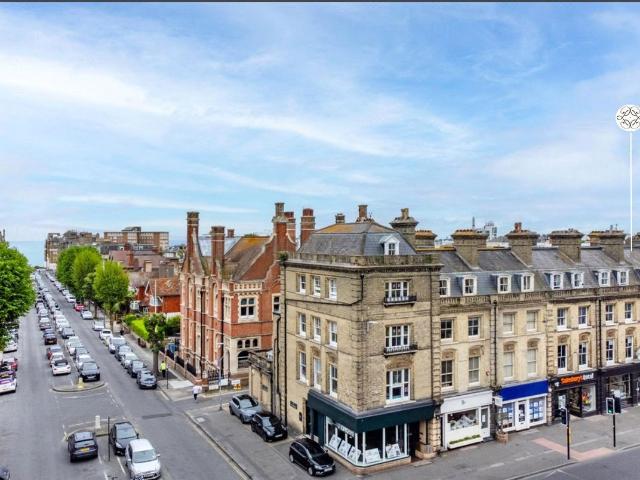 Church Road, Hove BN3, 4 bed maisonette to rent, £2,850 pcm | PrimeLocation