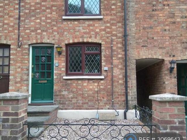 Church Road, Milton Keynes, MK17 1 bed terraced house to rent £1,050 pcm £242 pw