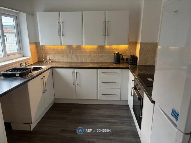 Church Road, North Ferriby HU14, 2 bed end terrace house to rent, £895 pcm | PrimeLocation