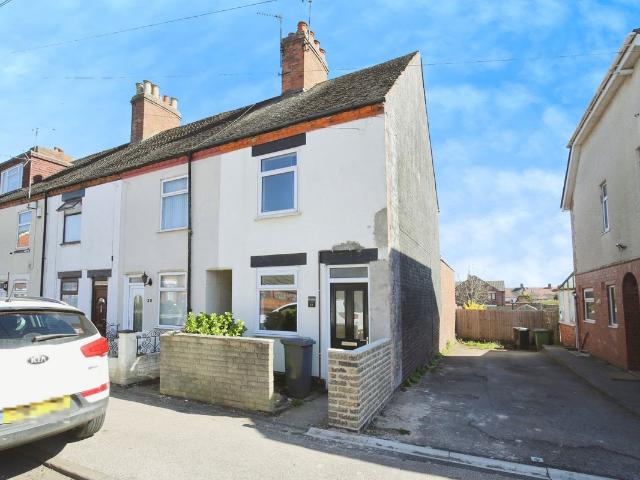 Church Road, Nuneaton CV10, 2 bed end terrace house to rent, £895 pcm | PrimeLocation