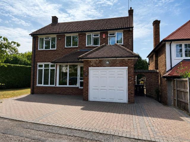 Church Road, Potters Bar, Herts EN6, 4 bed detached house to rent, £3,000 pcm | PrimeLocation