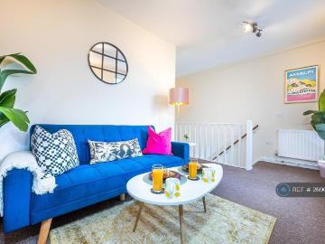 Church Road, Redfield, Bristol, BS5 2 bed flat to rent £1,595 pcm £368 pw