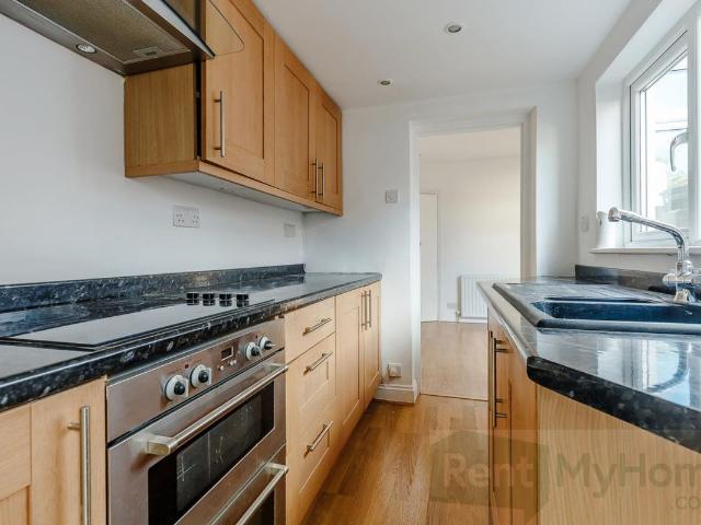 Church Road, Swanscombe DA10, 2 bed property to rent, £1,350 pcm | PrimeLocation