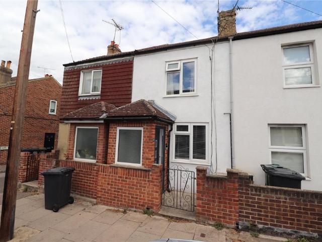 Church Road, Swanscombe, Kent, DA10 2 bed terraced house to rent £1,450 pcm £335 pw