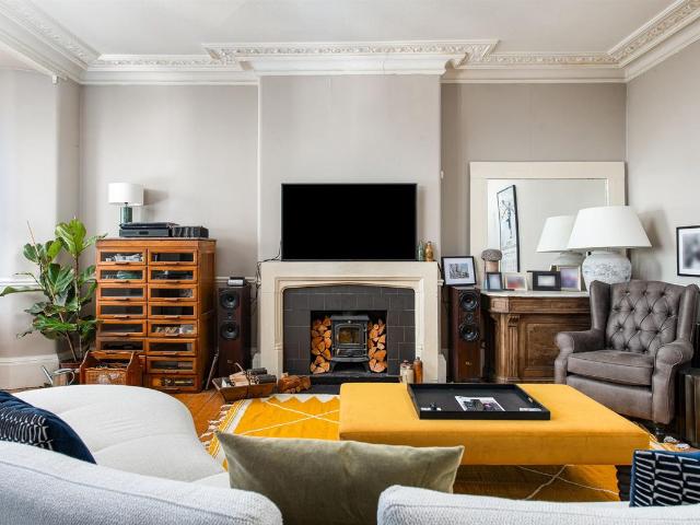 Church Road, Stoke Bishop, Bristol BS9, 2 bed flat to rent, £2,200 pcm | PrimeLocation