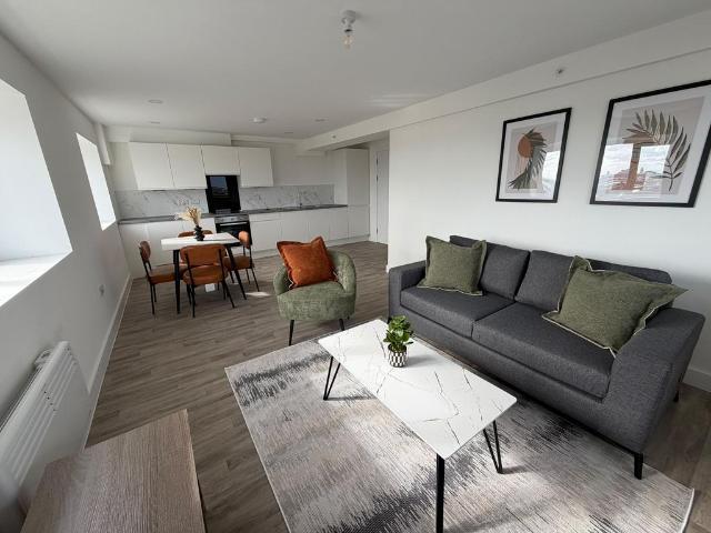 Church Walk, Bootle, L20 2 bed apartment to rent £1,050 pcm £242 pw