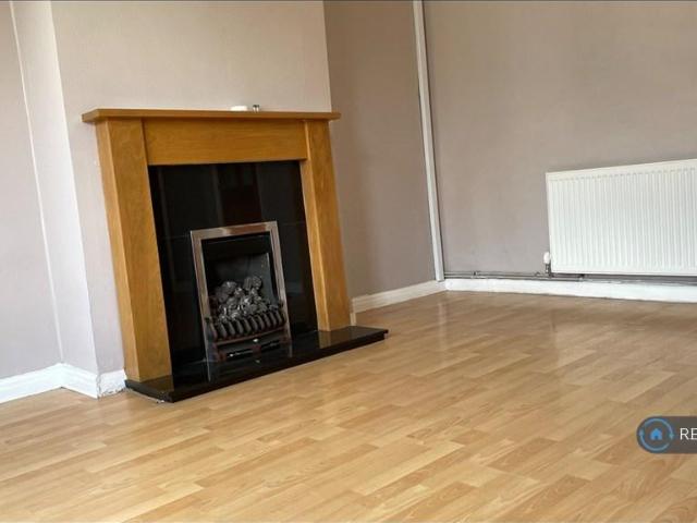 Churchdown Close, Liverpool, L14 3 bed terraced house to rent £975 pcm £225 pw