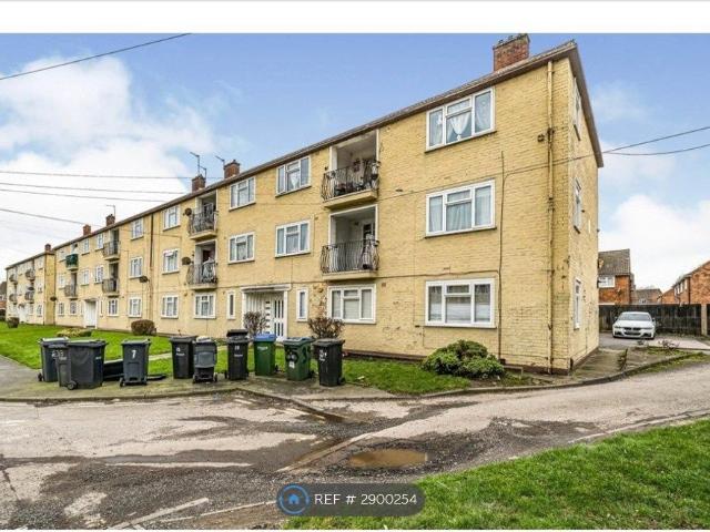 Churchfield Avenue, Tipton DY4, 3 bed flat to rent, £1,000 pcm | PrimeLocation