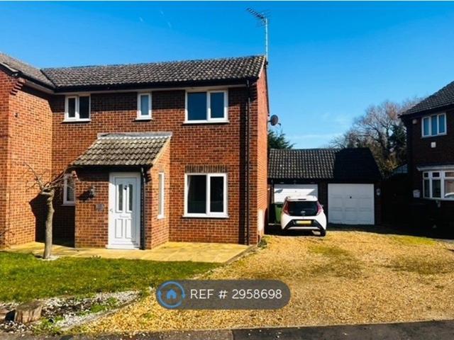 Churchfield Court, Peterborough PE4, 2 bed semi detached house to rent, £995 pcm | PrimeLocation