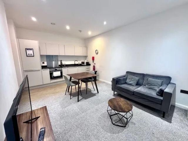 Churchgate, Bolton BL1, 1 bed flat to rent, £870 pcm | PrimeLocation