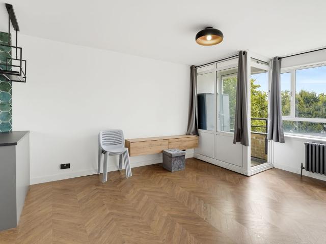 Churchill Gardens, London SW1V, 2 bed flat to rent, £2,800 pcm | PrimeLocation