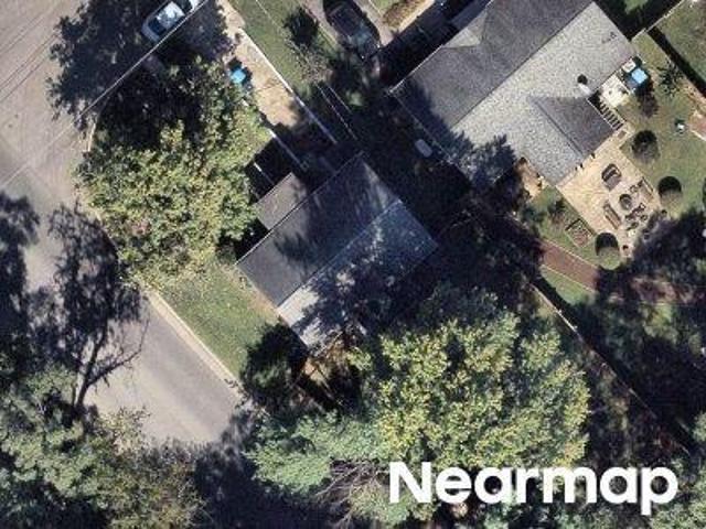 Churchill Dr NW