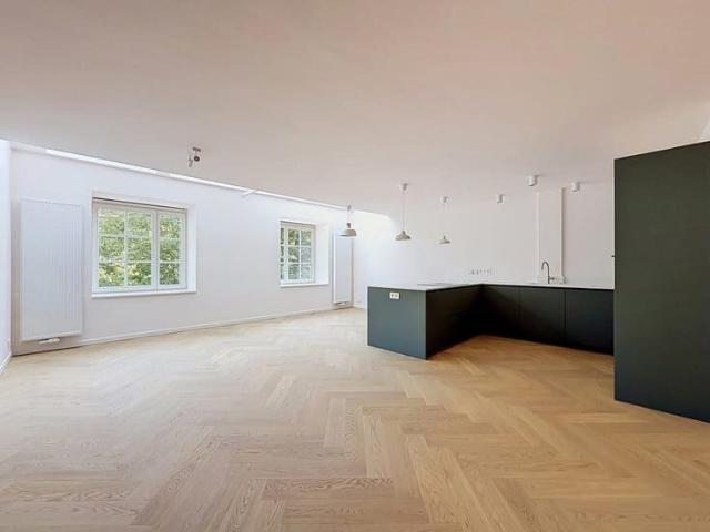 Churchill: Stunning new duplex penthouse + terrace