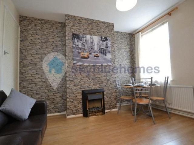 Churchill Street, Leicester LE2, 2 bed terraced house to rent, £1,025 pcm | PrimeLocation