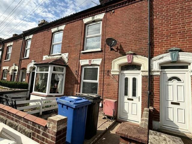 Churchill Road, Norwich NR3 2 bed house to rent £1,100 pcm £254 pw