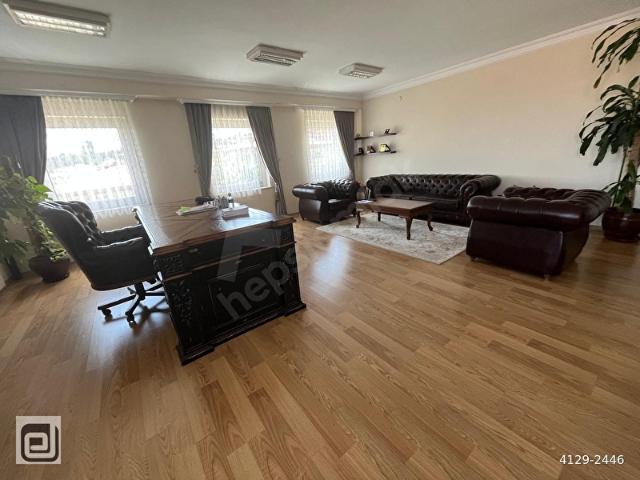 CİNNAH CAD ÜZERİNDE OTOPARKLI TERASLI SATILIK DUBLEX İŞ YERİ
