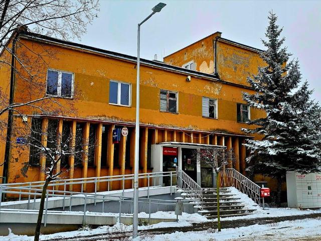 Wynajem biur 758 m2 w Ścinawie, parking, blisko rynku