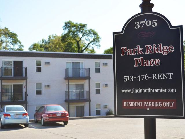 Cincinnati Premier Living* 1 Bedroom Apartment for Rent at 3163 Woodford Rd, Cincinnati, OH 45213 Pleasant Ridge
