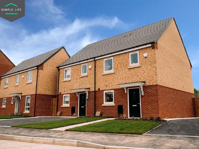 Cinder Close, Ellesmere Port CH65 3 bed semi detached house to rent £1,095 pcm £253 pw