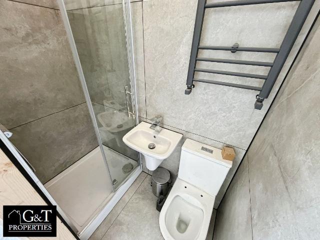 Cinder Bank, Dudley DY2, Studio to rent, £650 pcm | PrimeLocation